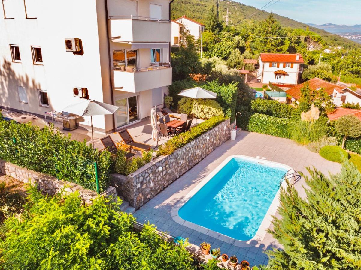 Ičići Panoramic Apartment Sea View And Pool Opatija מראה חיצוני תמונה