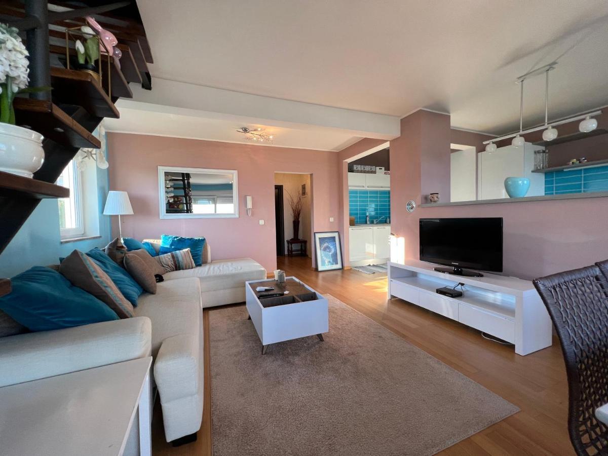 Ičići Panoramic Apartment Sea View And Pool Opatija מראה חיצוני תמונה